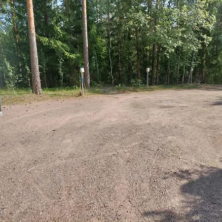 Majoitus Jaetuissa Huoneissa Sisaeltaeen Ruokailut Отель типа 